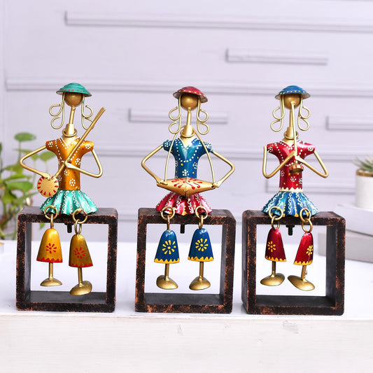 Handcrafted Metal Lady Musician Statue | Indian Folk Art Showpiece, Rustic Vintage Decor