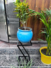 Black Metal Z Shape Metal Stand For Indoor And Outdoor Planters | Stand Strong Legs